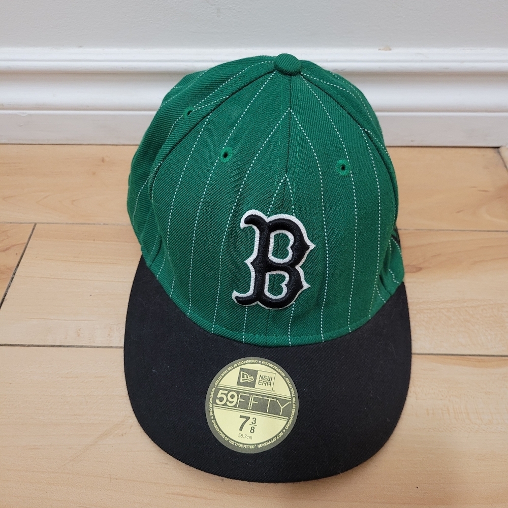 Boston Red Sox New Era 59fifty green pinstripes baseball hat size 7 3/8